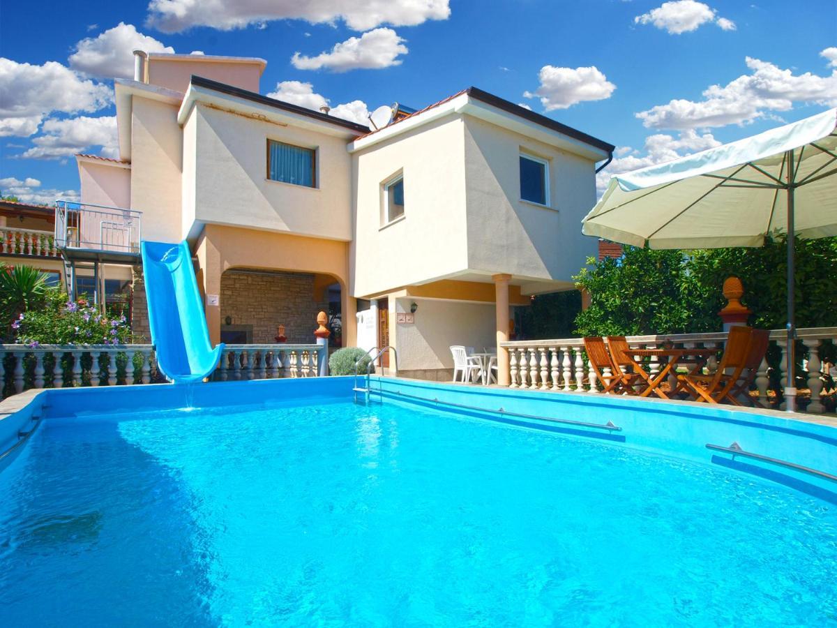 Apartments Vrcevan 811 Medulin Kültér fotó